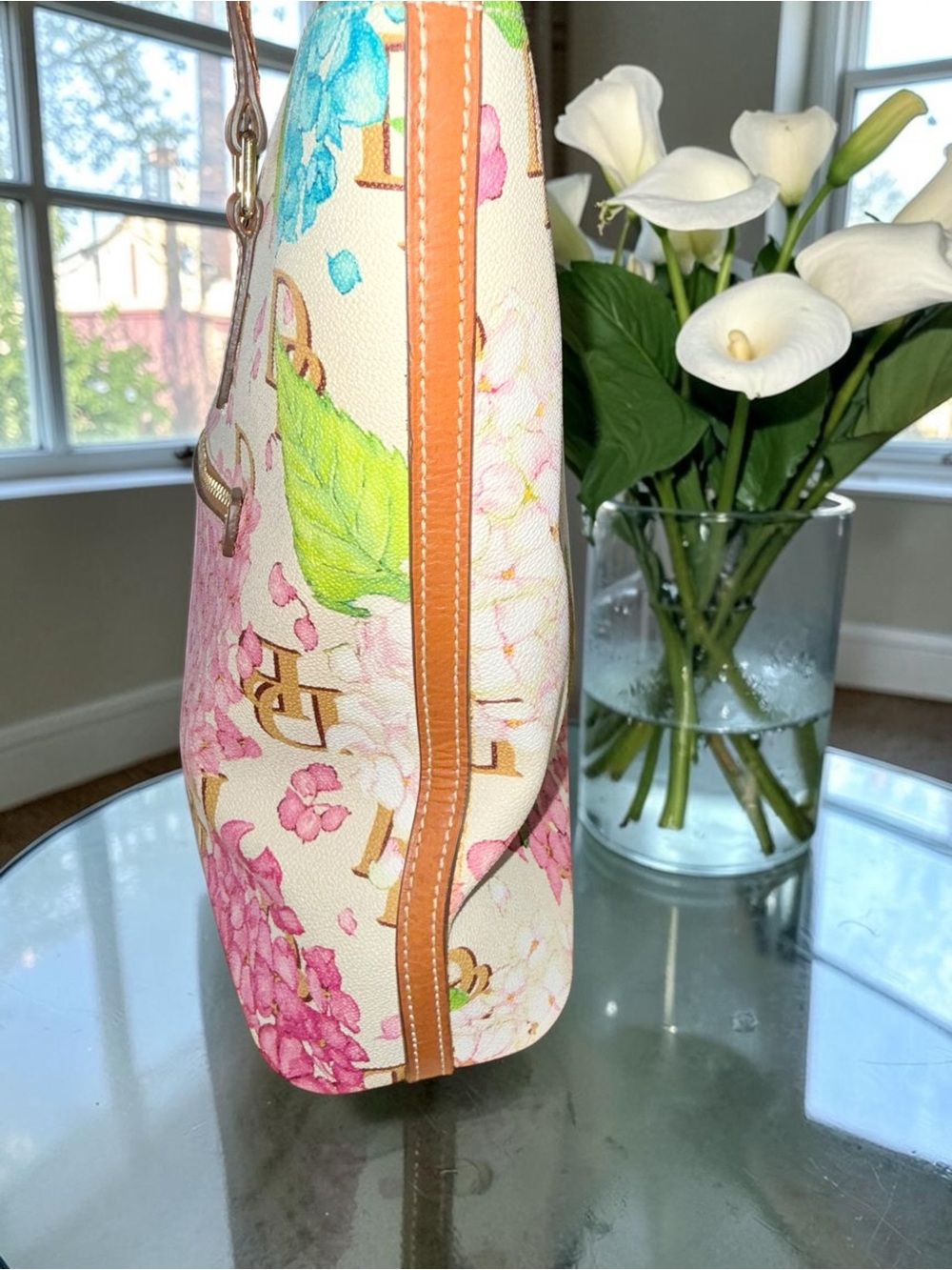 Dooney & Bourke EUC Floral Hydrangea Tote in Pink, Blue and Brown - Picture 5 of 14